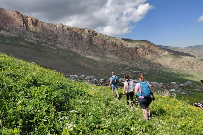 2 Day Hiking Homestay Tour in Remote Villages of Guba - Sabina and the private group format