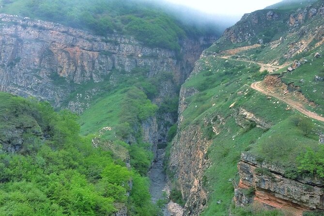 3-Day Hiking & Trekking Tour Remote Villages in Guba Azerbaijan - Day 1: Baku to the steep trail for Griz