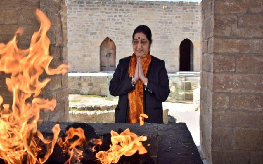 Ateshgah Fire temple and Burning mountain tour - Key points at a glance