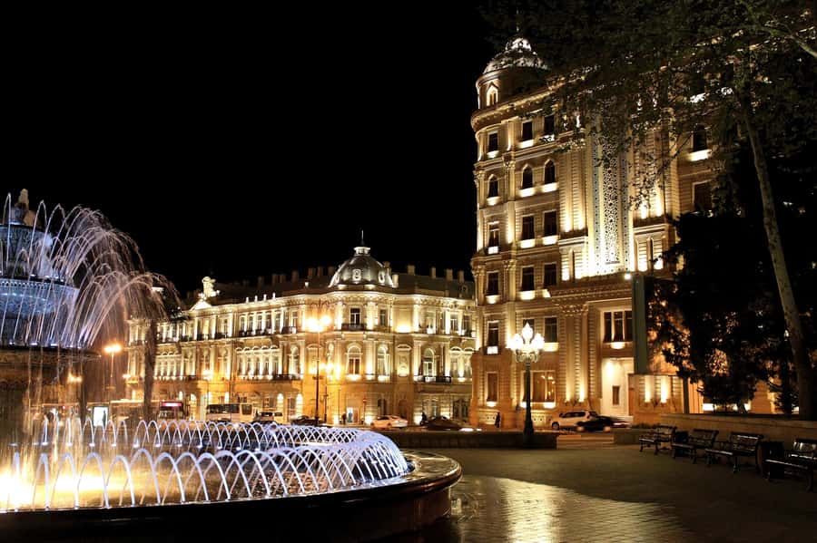 Baku: 3-Hour Private Night Tour (Yanardag & More) - Pickup in Baku and the private ride