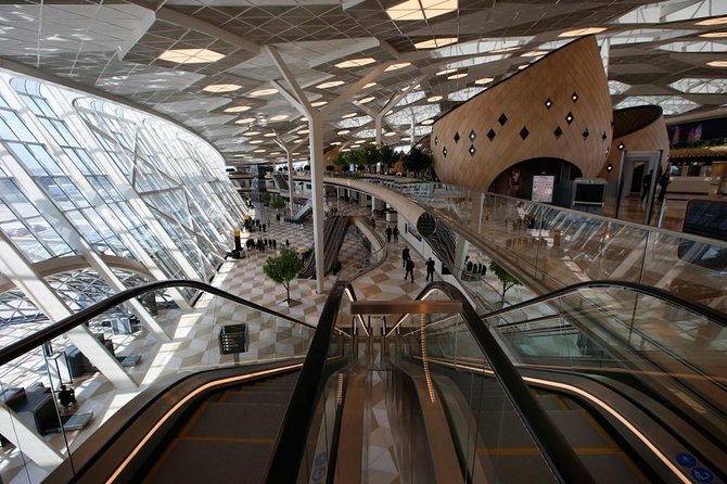 Baku Airport Transfer with Meet and Greet - Why the free stops can save time