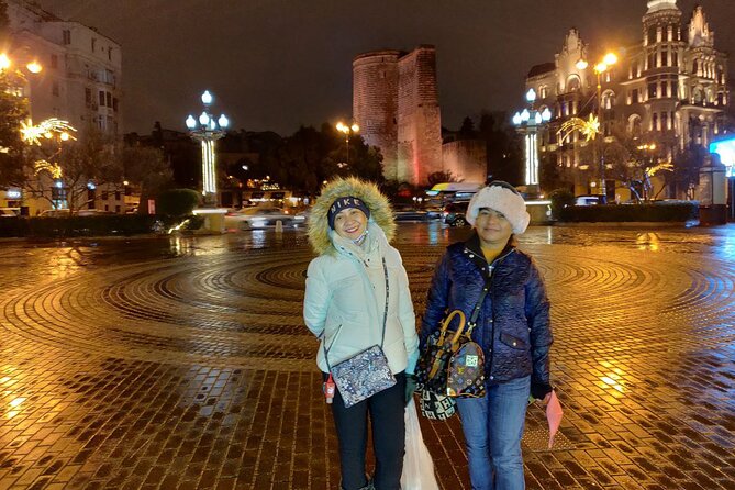 Baku by Night: Small-Group Walking Tour - Understanding Martyrs’ Lane beyond the city view