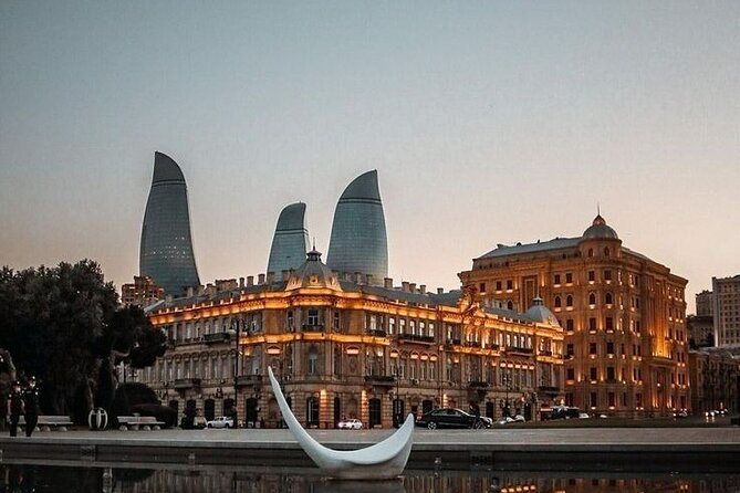 Baku City Sights Guided Night Walking Tour with Funicular - Martyrs’ Lane and the Eternal Fire Monument