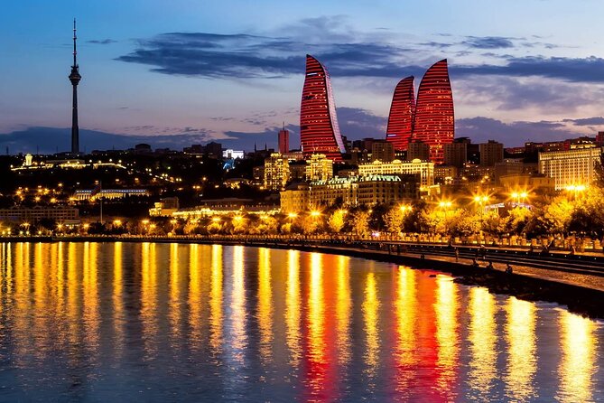 Baku City Tour - Ten minutes with thousands of tiny books