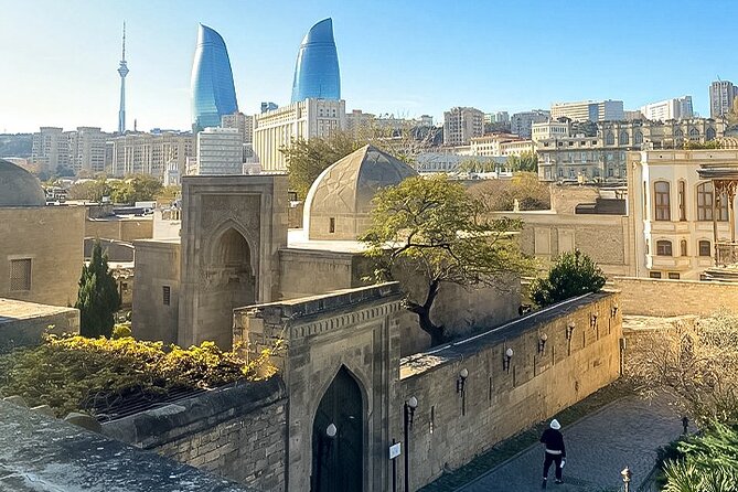 Baku City tours, Guide, Full Day Tour in Baku - The Old City brings the tour back to Baku’s older core