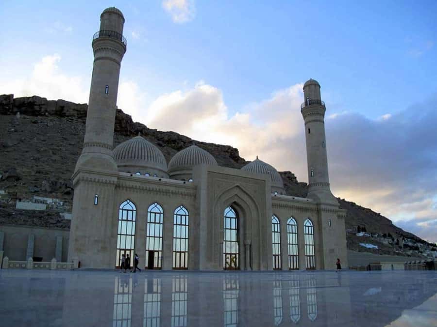 Baku: Gobustan/Absheron guided tour with lunch and tickets - Yanar Dag is a natural fire with a simple explanation