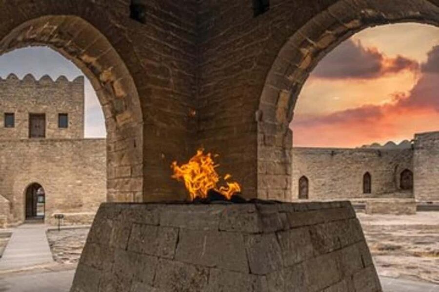 Baku: Gobustan-Absheron Tour with Hotel PICK UP and DROP OFF - Lunch, timing, and the practical trade-offs