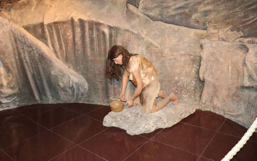 Baku: Gobustan & Absheron Trip - Gobustan reveals life in stone
