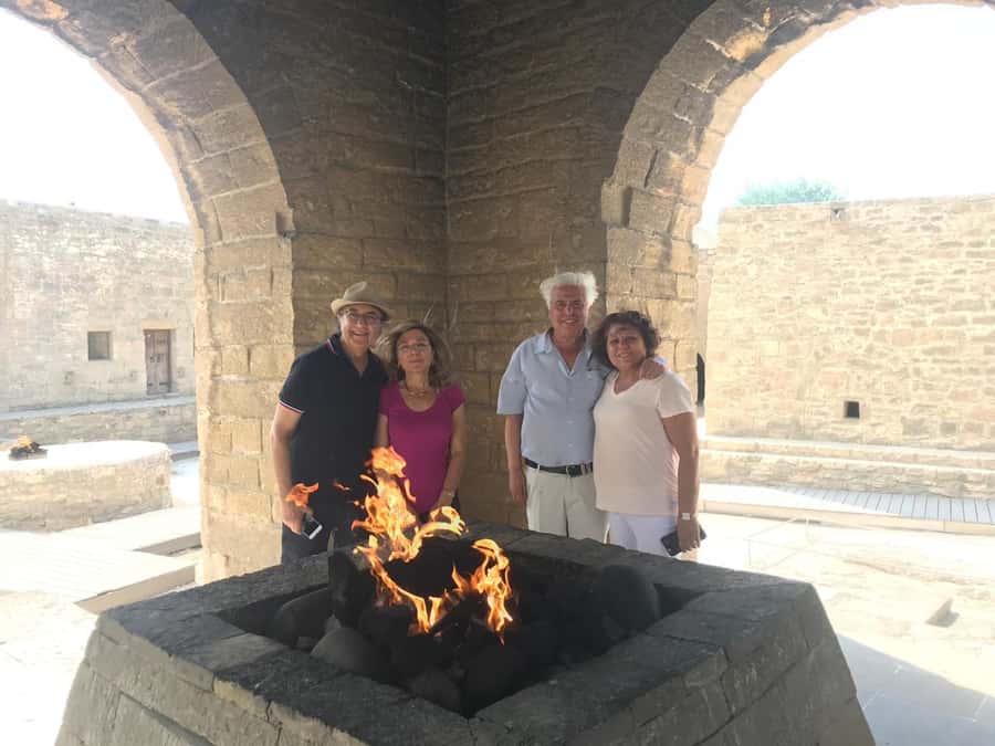 Baku: Gobustan, Volcanoes, Fire Temple and Yanardag Day Trip - Guides, vehicles, and the pace of the outing