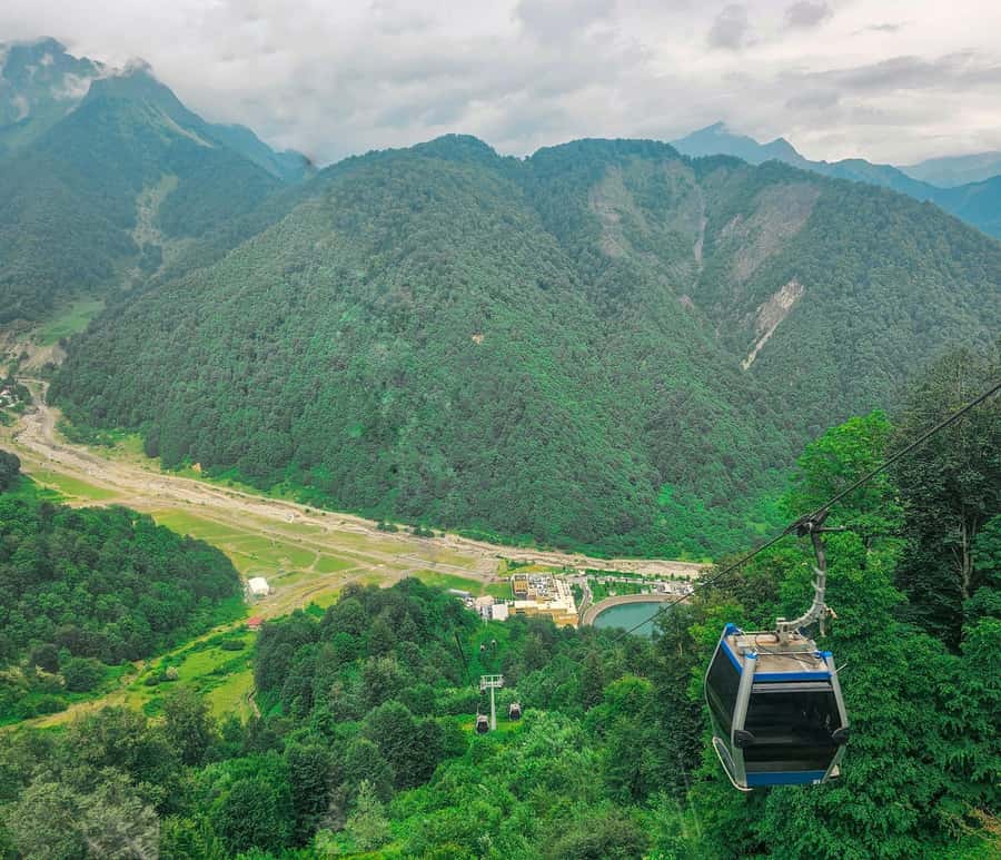 Baku: Guba, Shahdag, Laza waterfall - Shahdag Resort: cable cars, rides, and free time