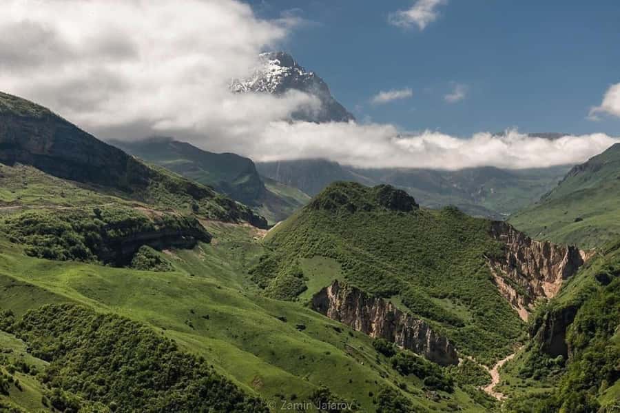 Baku: Guba-Shahdag Resort-Candy Mountain and Laza Waterfall - Three hours at Shahdag Mountain Resort