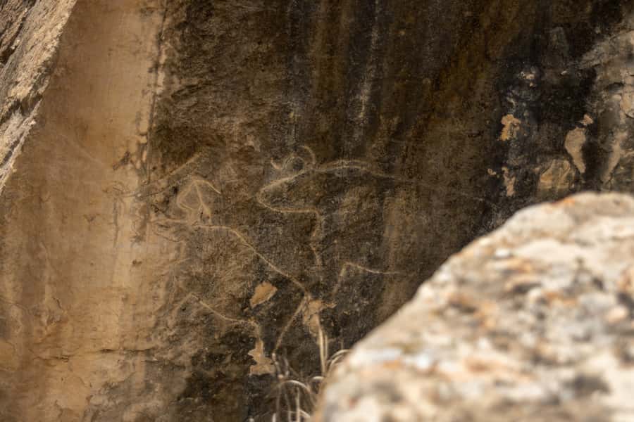 Baku: Half-Day Gobustan and Mud Volcanoes Tour with Entry - Baku’s early oil well