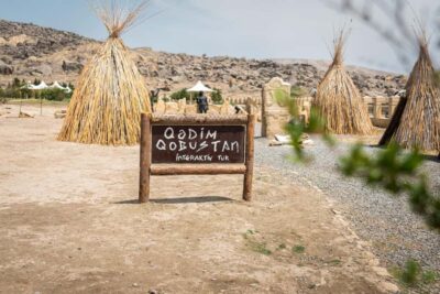 Half-Day Gobustan and Mud Volcanoes Tour with Entry