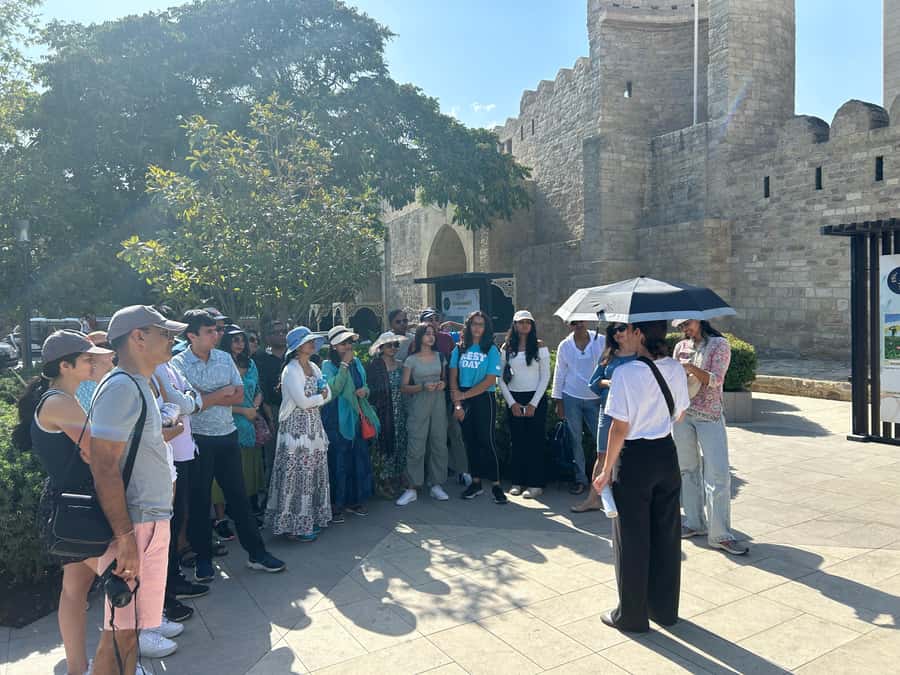 Baku: Historic and Modern Baku Tour ( Day & NIght Tour) - Tea, sweets, and a small local touch