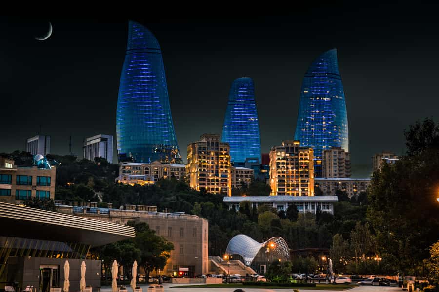 Baku: Night Panoramic Group Tour with Flame Towers 1 - Why Baku looks better after sunset