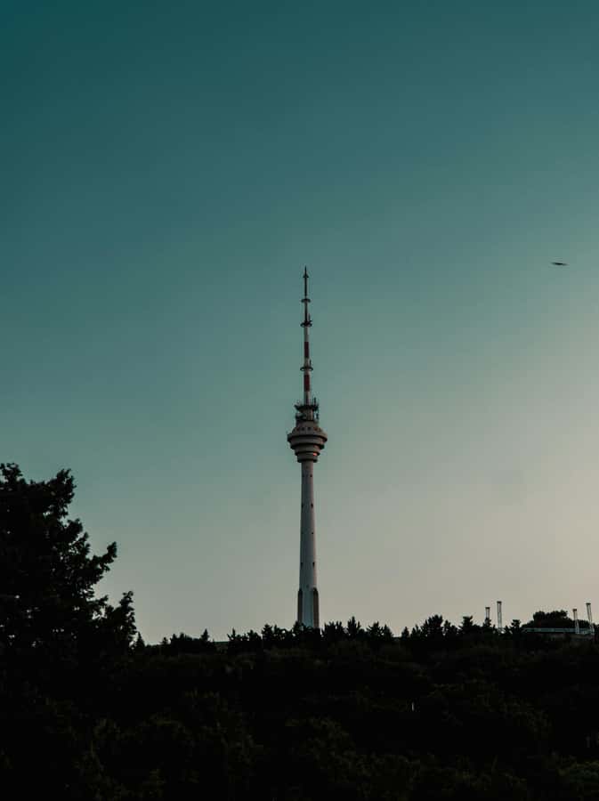 Baku: Night Panoramic Group Tour with Flame Towers 1 - Fountain Square and Baku’s public spaces
