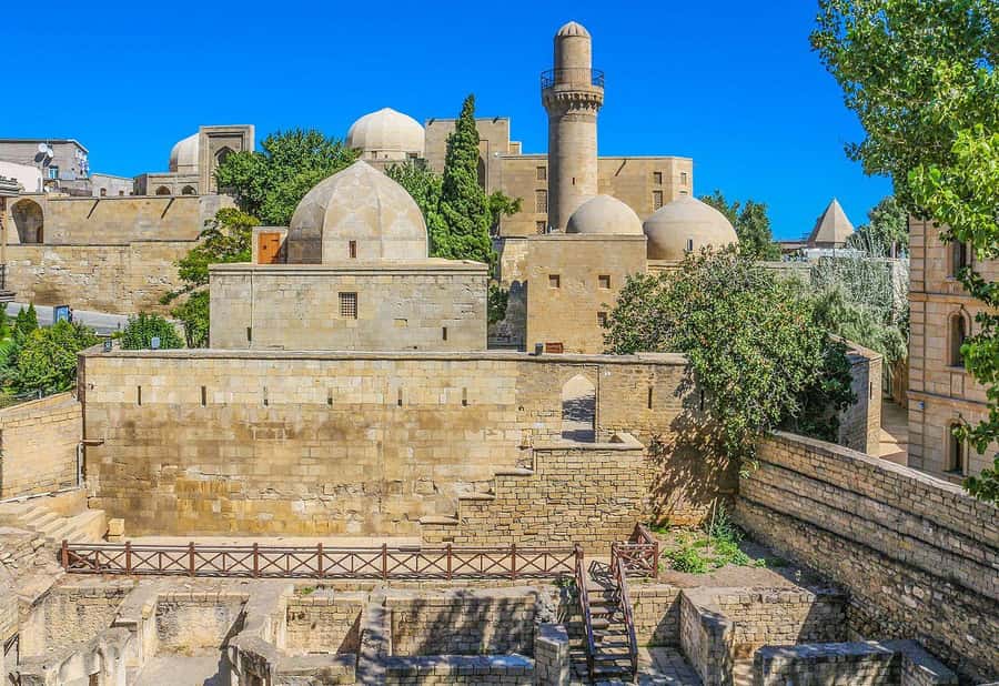 Baku: Old City Guided Walking Tour - Forty-five minutes inside Shirvanshah Palace