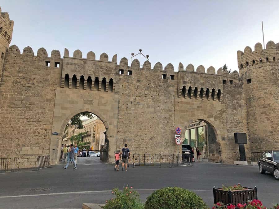 Baku: Old City Guided Walking Tour - What $25 gets you, and what it does not