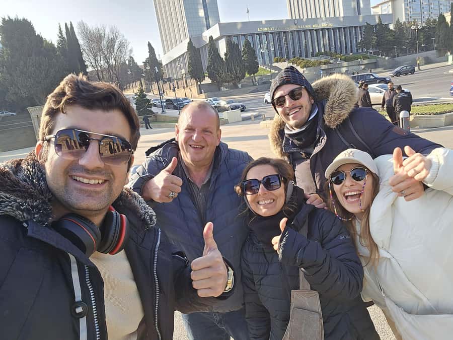 Baku: Stunning Walking Tour of Historical and Modern City - Why this tour works as a Baku introduction
