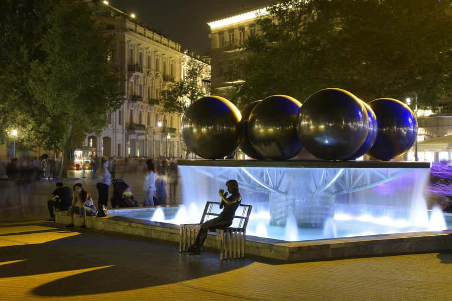 Become a Baku resident in a day - A full day built around Baku’s contrasts