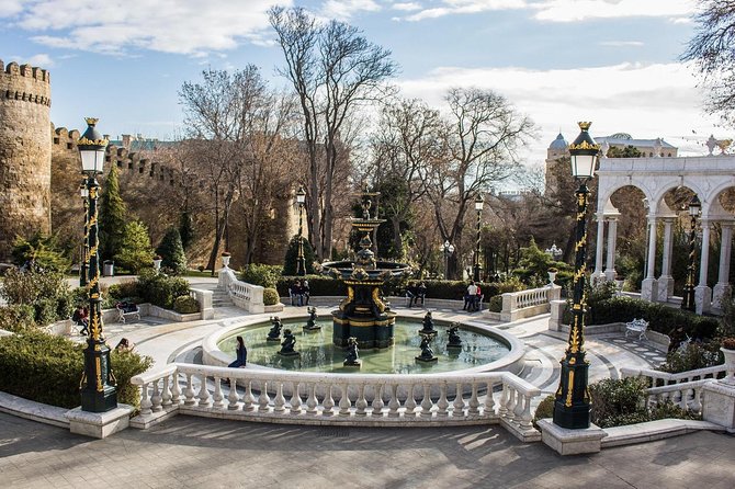 City Tour in Baku - Nizami Street and Fountain Square in a quick finale