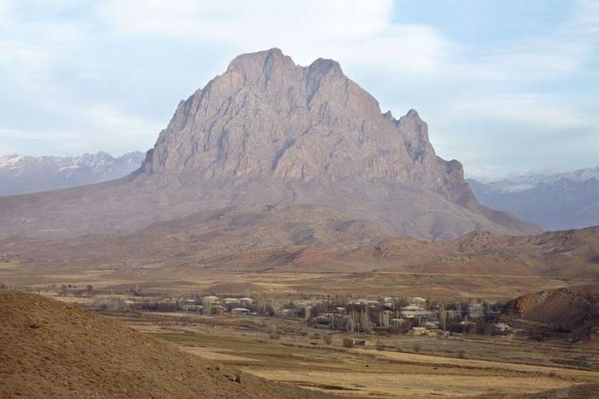 Day Tour from Nakhchivan to Alinja Castle, Ashabi Kahf and Khanegah Tomb - Should you book the Alinja Castle tour?