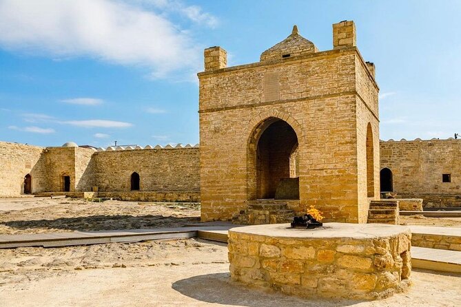 Day Trip in Baku - Yanar Dag, where natural gas feeds the flames
