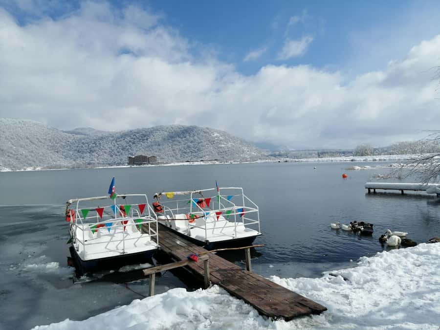 From Baku: Gabala Cable Car, Nohur Lake & Juma Mosque Trip - The 9am pickup and small-group setup
