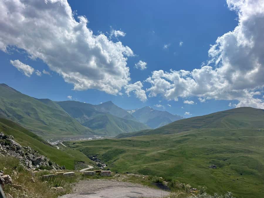 From Baku: Guba and Khinaliq Trip with Homemade Lunch - Arriving in Khinaliq at 2,350 meters