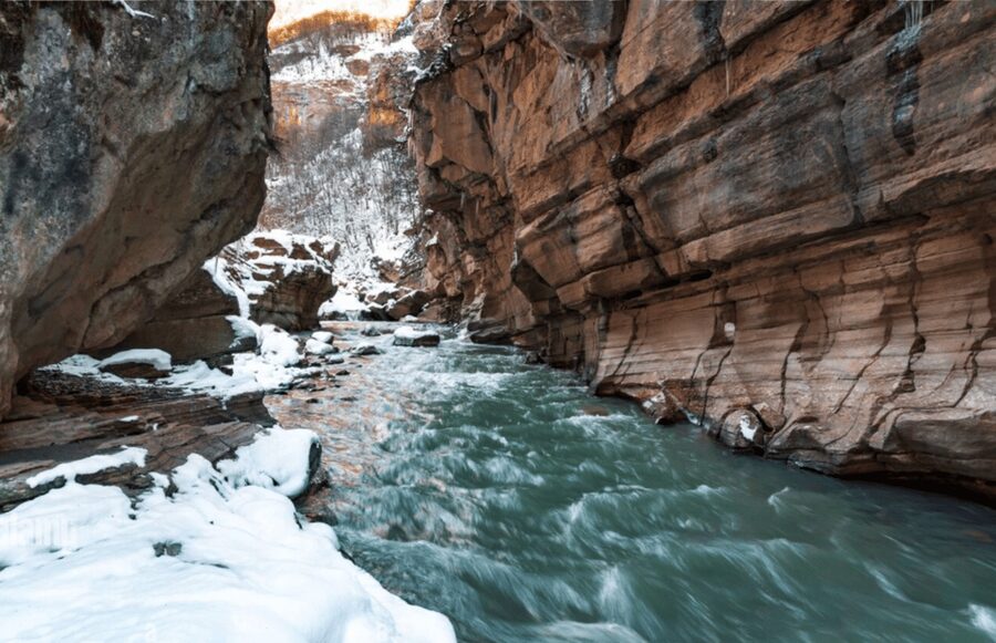 From Baku: Guba-Khinalig Day Trip - Qudyalchay Canyon finishes with rock, water, and greenery