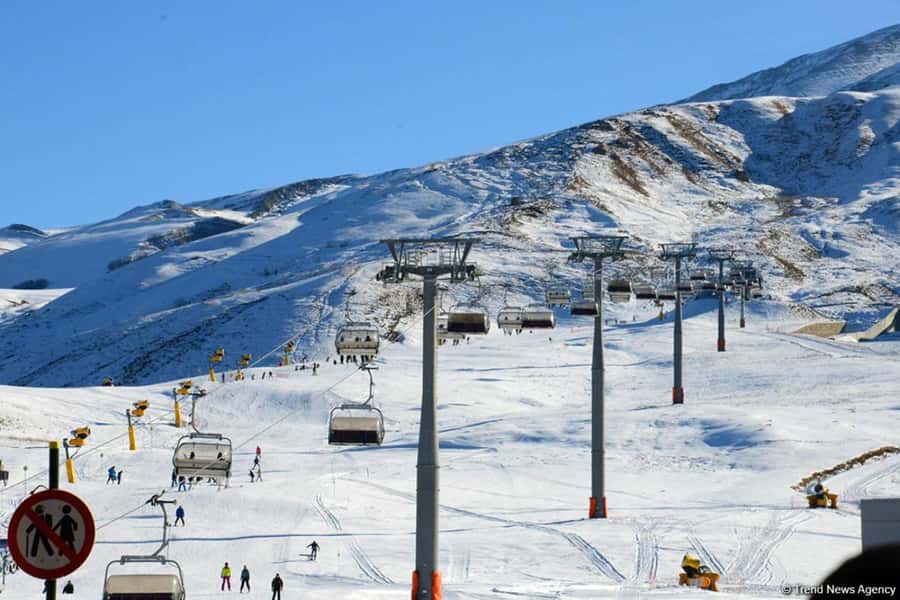 From Baku: Quba, Shahdag+ Candy Mountains Tour (No Shopping) - Leaving Baku and taking the northern road