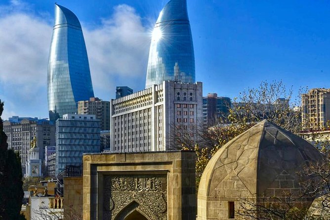 Full-Day Baku City Tour - Heydar Aliyev Center shows modern Baku at full volume