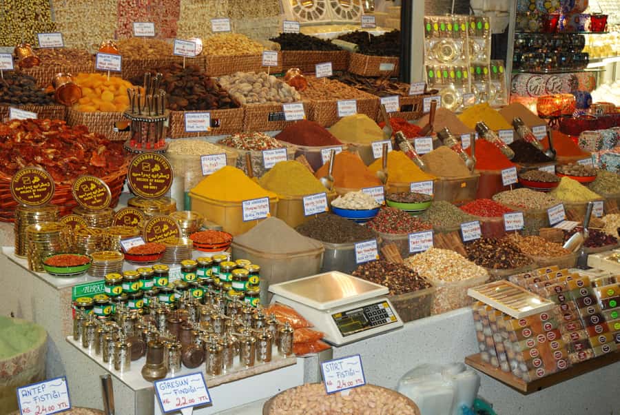 Full-Day City Tour of Baku with Azerbaijani Lunch - The road to Ateshgah Fire Temple