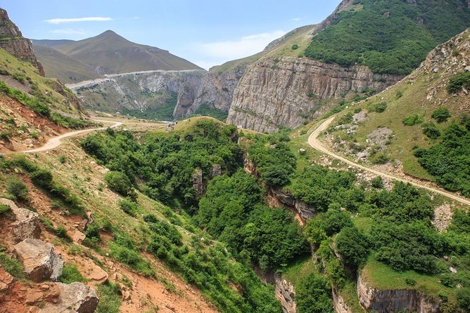 Full-Day Private Tour of Guba and Khinalig - The long return to Baku