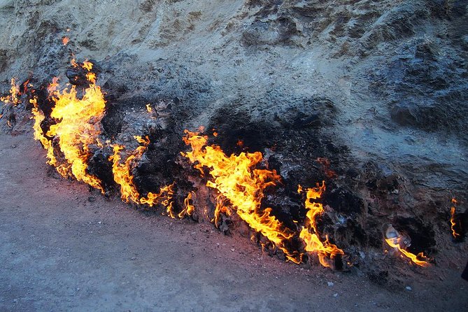 Full Day Trip in Baku (Gobustan & Absheron) - What the private vehicle and guide add