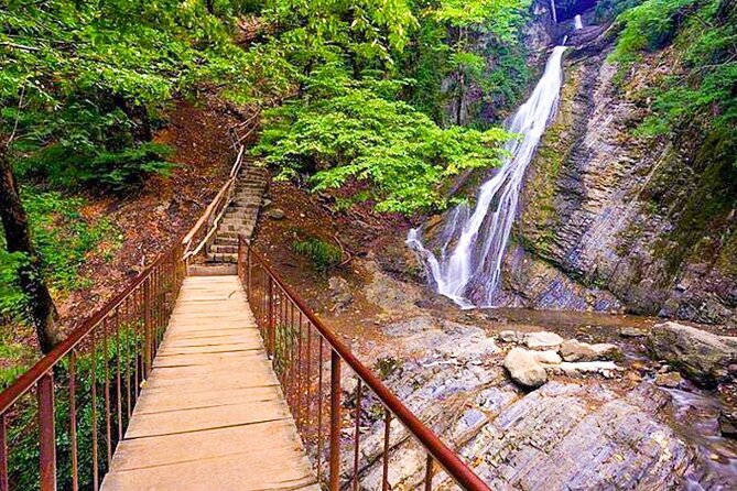 Gabala+Shamakhi Day Trip - Yeddi Gozel Waterfall and a short forest stop