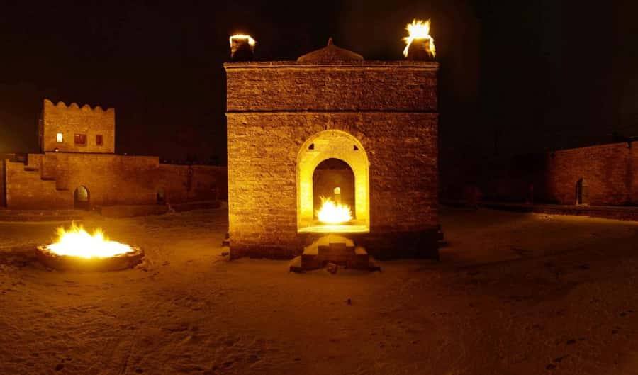 Gobustan and Fire temple Tour with Italian speaking guide - Gobustan and the mud volcanoes: the day’s most unusual pairing