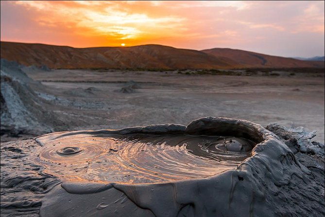 Gobustan Rock Art & Mud Volcanoes Tour - What the petroglyphs can and cannot offer