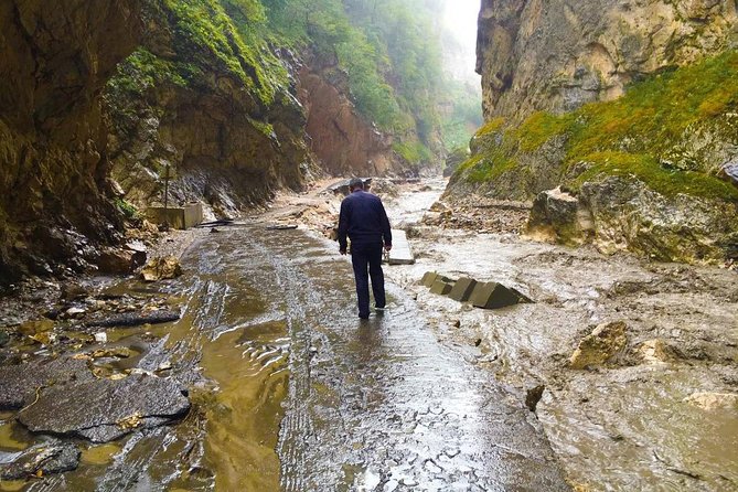 Guba and Khinaligh Private Tour - What the private guide adds