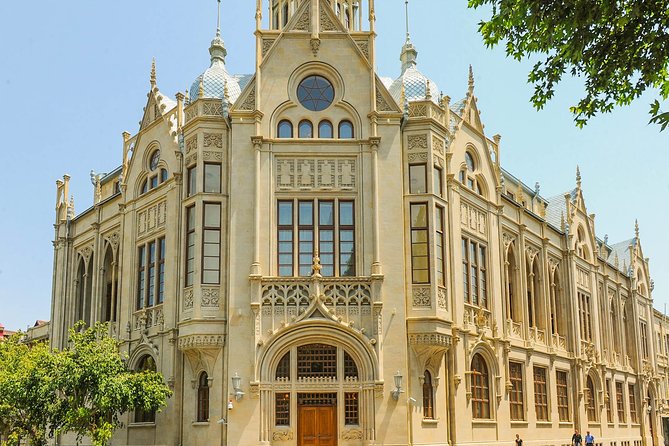Half-Day Baku Private Walking Tour with Pickup - One and a half hours inside the Old City