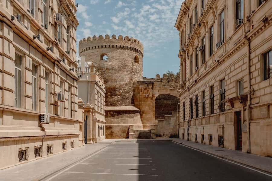 Heartbeat of Baku: Old & Modern City Walk (Group or Private) - Key points