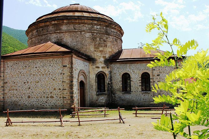 Independent multi-day Azerbaijan Tour - Sheki’s Khan’s Palace and caravanserai