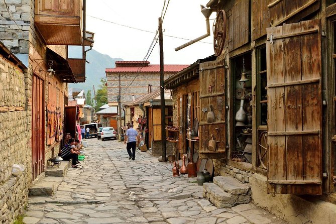 Independent tour to Shamakhi & Lahij - From Baku to the old roads of Shamakhi