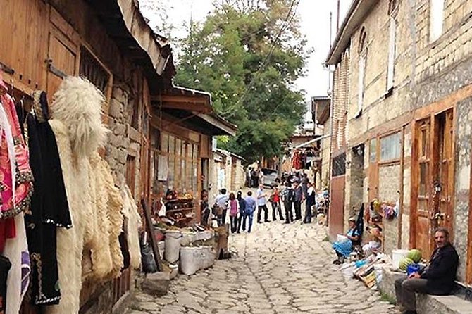 Independent tour to Shamakhi & Lahij - Who will get the most from this day