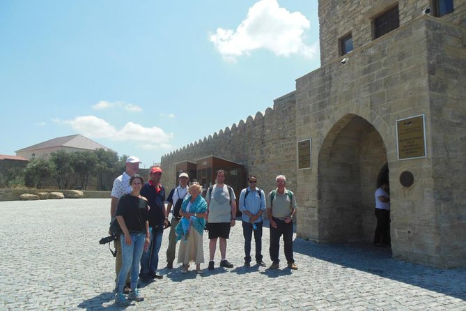 Mystic Ateshgah and Yanar Dag Tour - Guide quality and the value of explanation