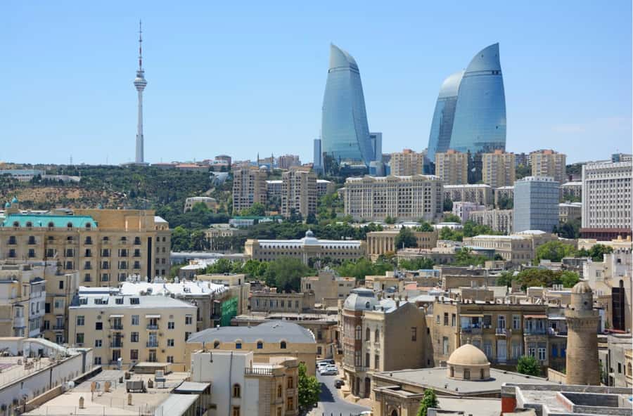Old and Modern Baku City Tour - Baku Boulevard and the Caspian waterfront