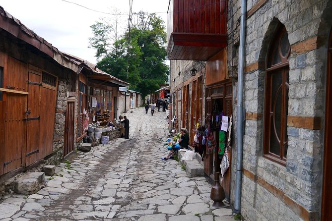 Private Shamakhi - Lahij tour - Juma Mosque and the changing face of Shamakhi