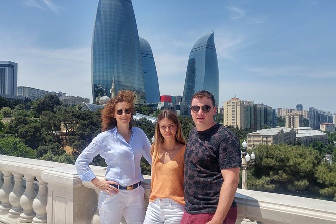 The Best Baku City Tour - Fountains Square and the city outside the walls