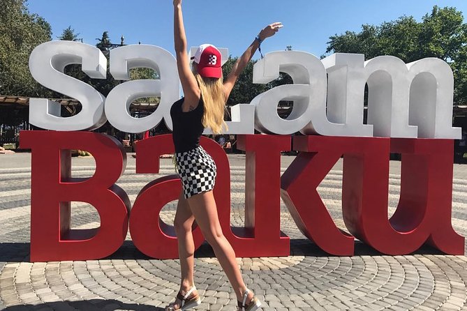 VIP All Inclusive Tour with national colors - Day 1: Airport welcome and a gala dinner in Baku